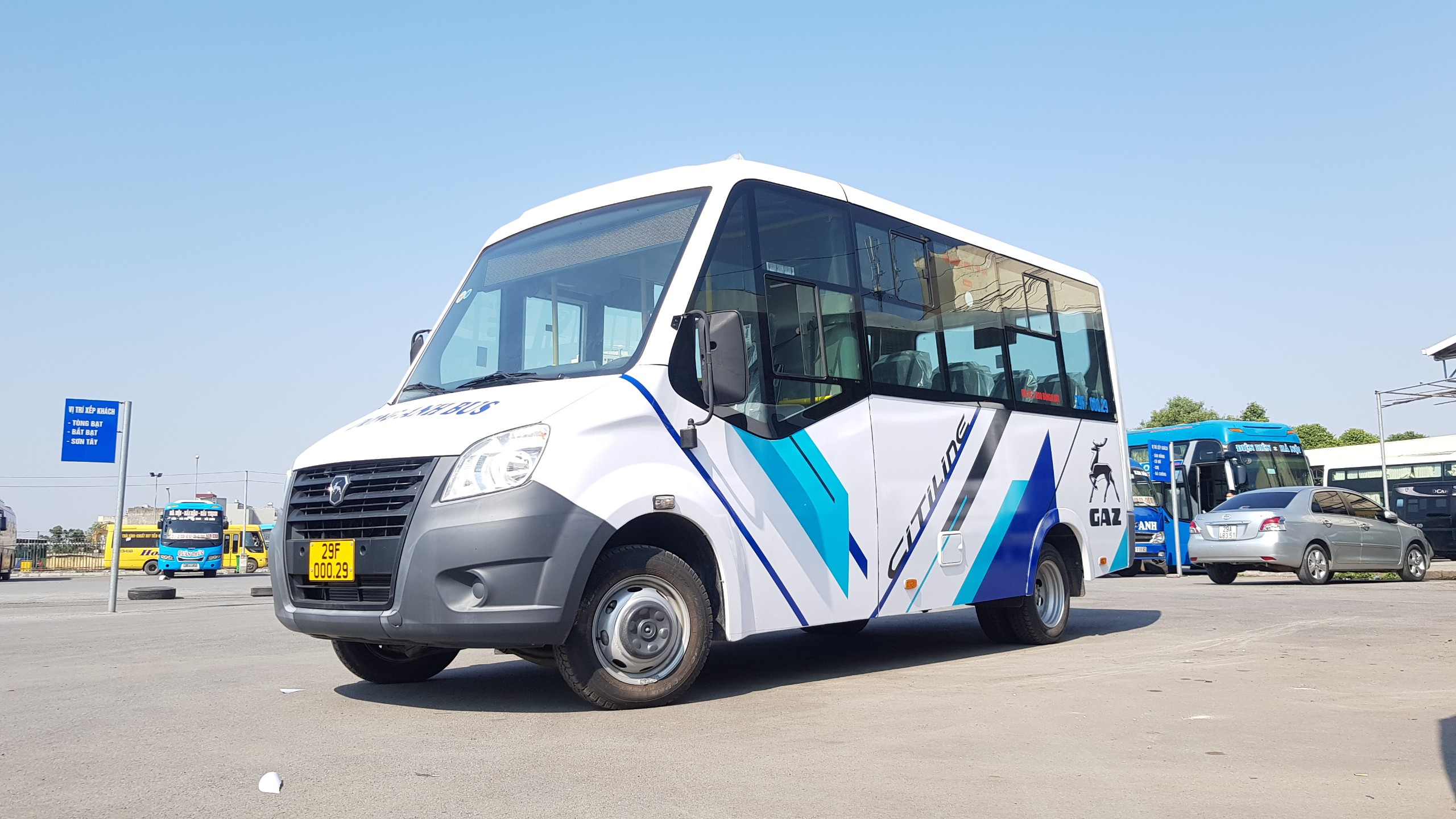 Thuê Xe 19 Chỗ Đi Chùa Hương – Lựa Chọn Tối Ưu Cho Chuyến Hành Hương Cùng Huy Đạt